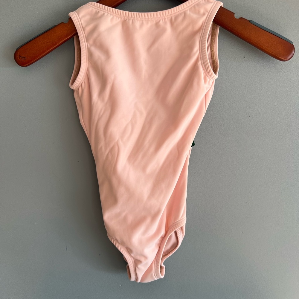 Simple yet elegant pink Lucky Leo, classic leotard